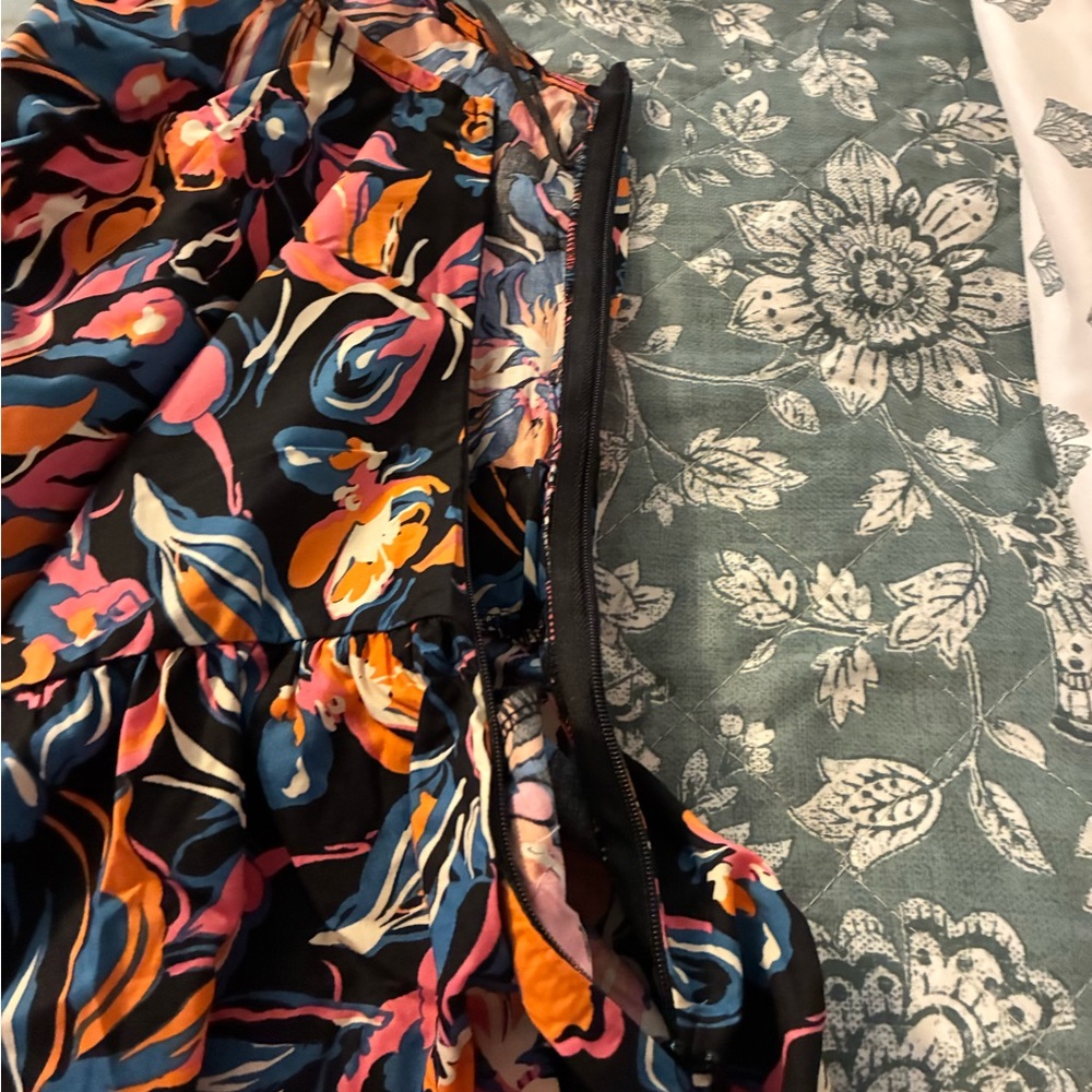 🆕 French Connection Twist Front Dress Side Zipper -Pockets - Picture 4 of 10